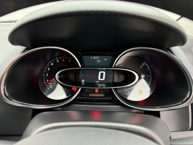 RENAULT CLIO