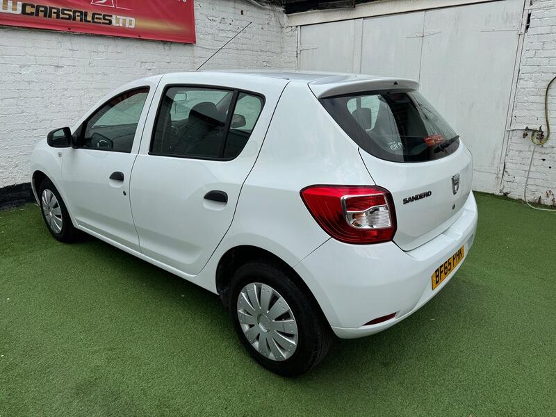 DACIA SANDERO