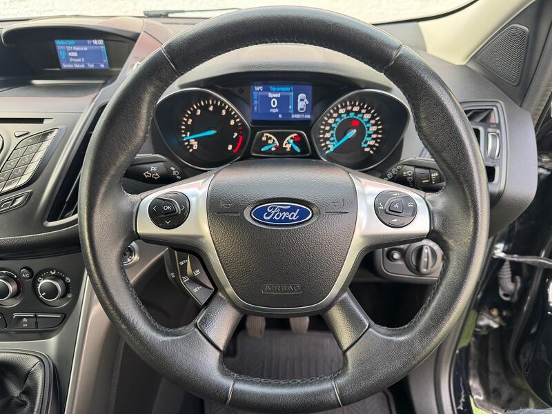 FORD KUGA