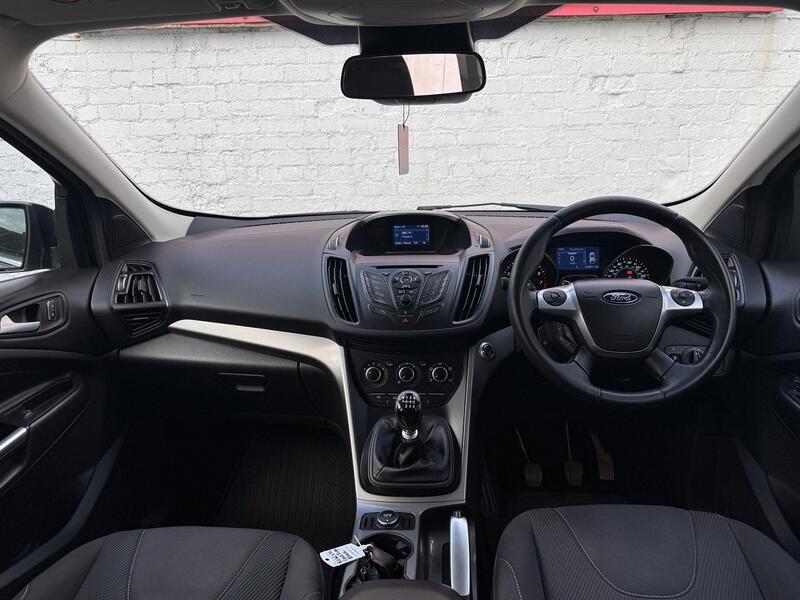 FORD KUGA