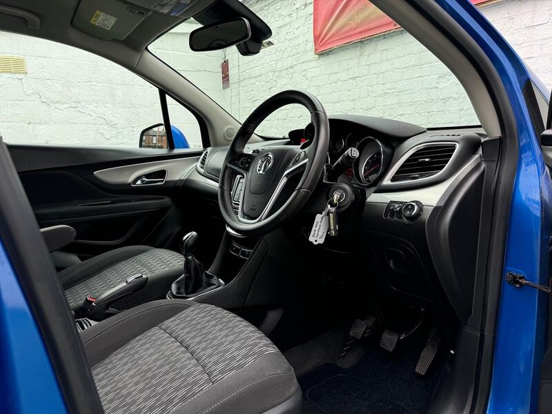 VAUXHALL MOKKA