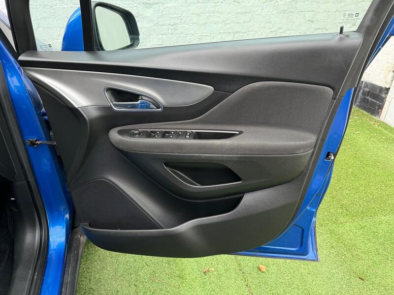 VAUXHALL MOKKA