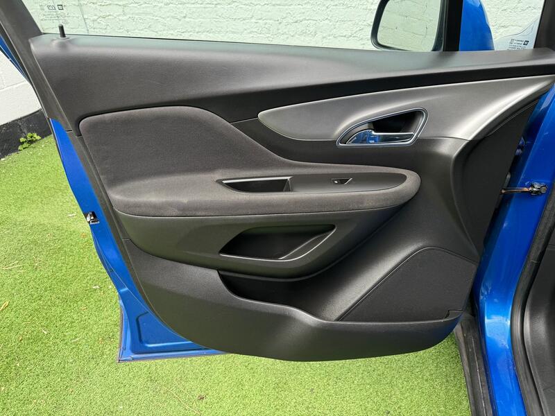 VAUXHALL MOKKA