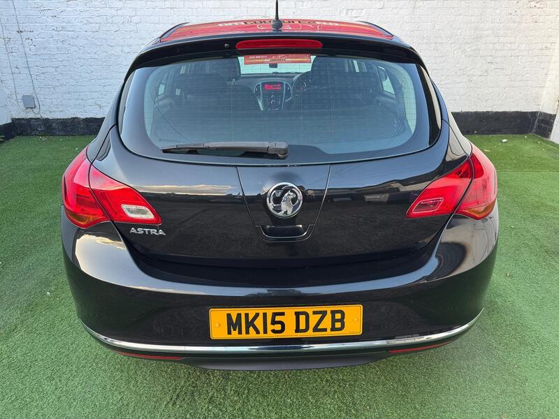 VAUXHALL ASTRA
