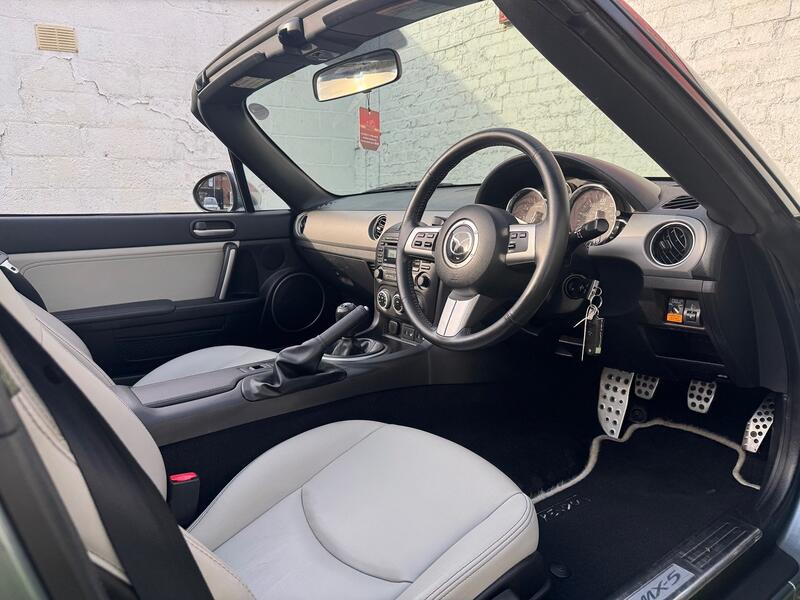 MAZDA MX-5