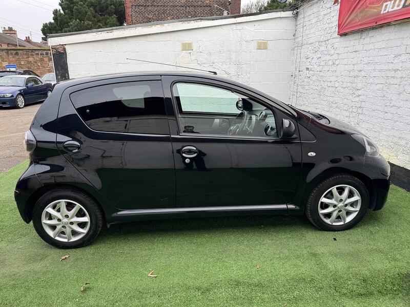 TOYOTA AYGO