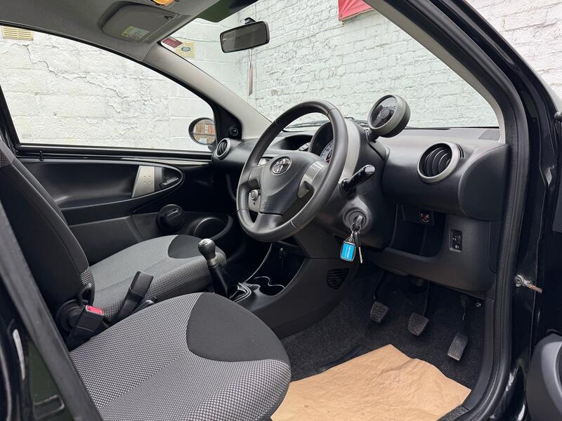 TOYOTA AYGO