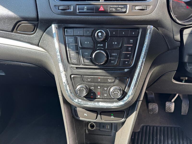 VAUXHALL MOKKA