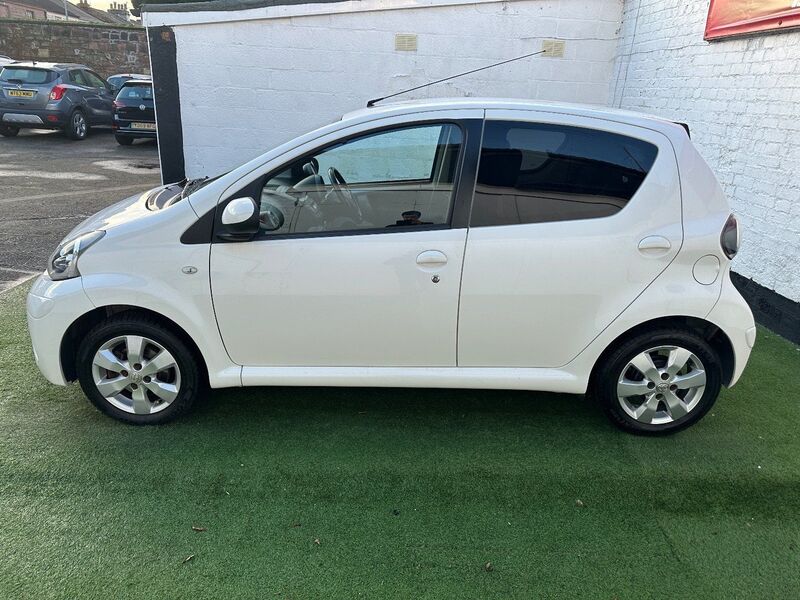 TOYOTA AYGO